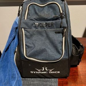 Frisbee golf backpack